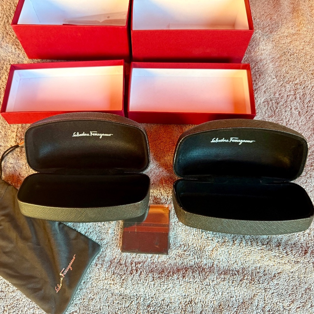 Ferragamo Cases & Kit for the Case-less Soul! 🎁 (Jack Sprat Special!)